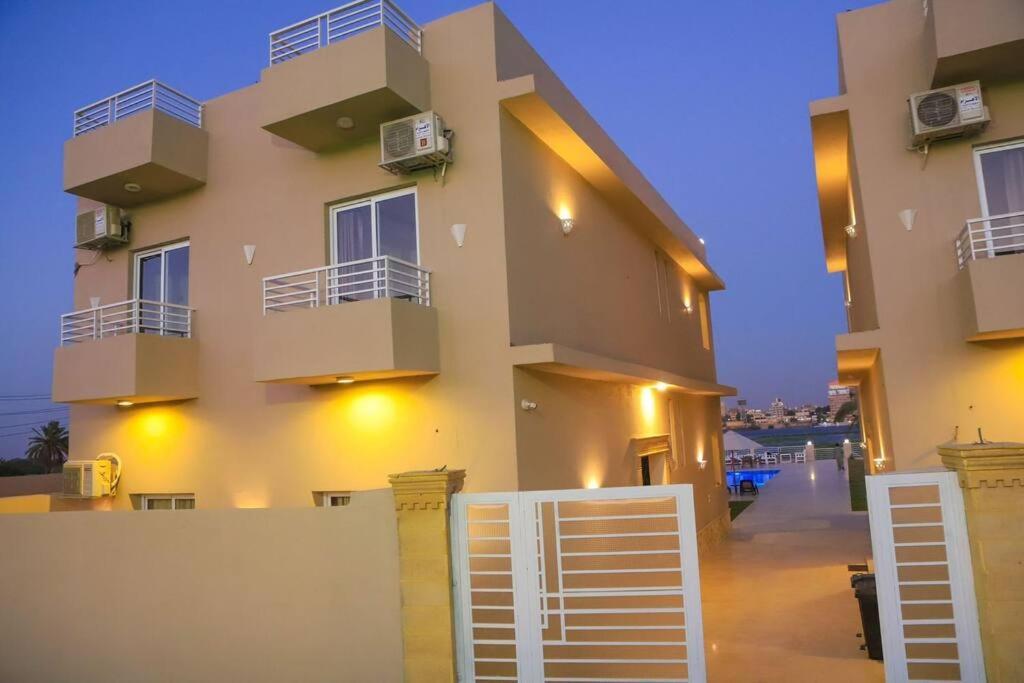 Royal Nile Villa - Nile View Apartment 1 Luxor Kültér fotó