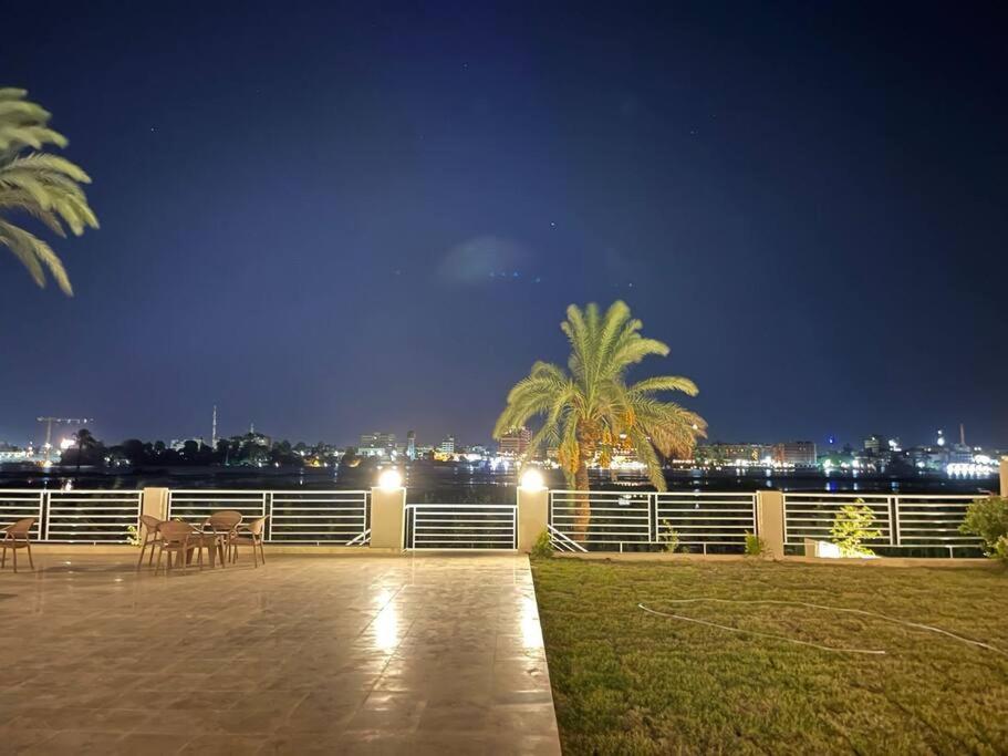 Royal Nile Villa - Nile View Apartment 1 Luxor Kültér fotó