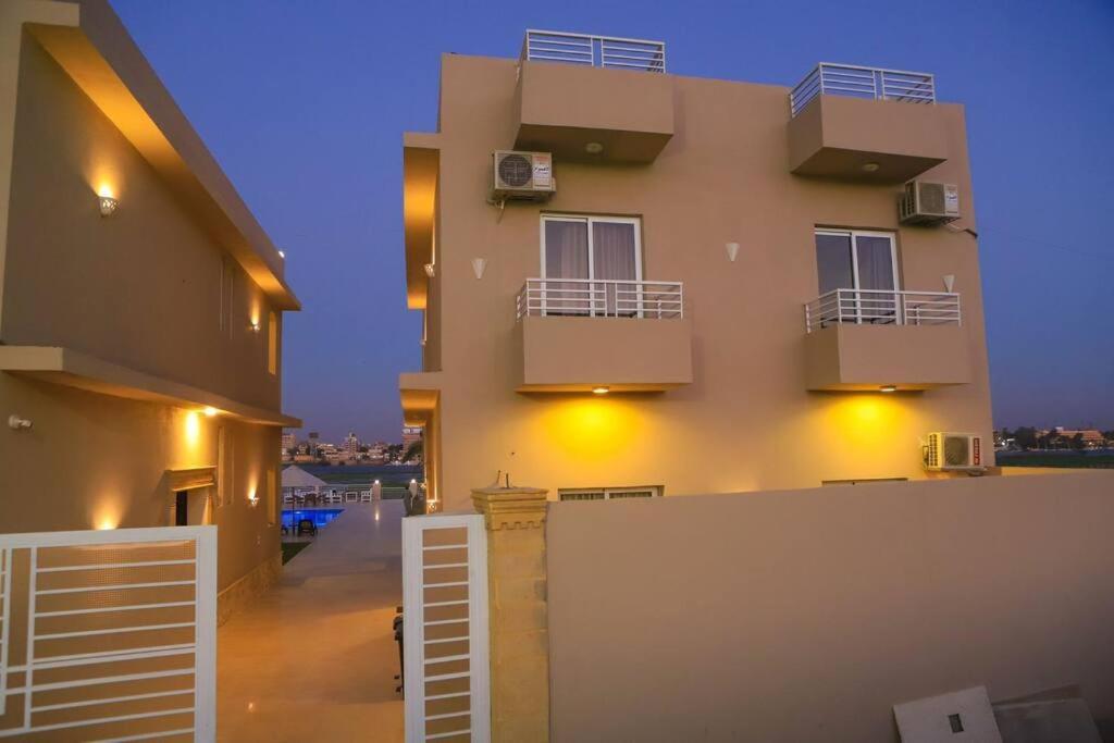 Royal Nile Villa - Nile View Apartment 1 Luxor Kültér fotó